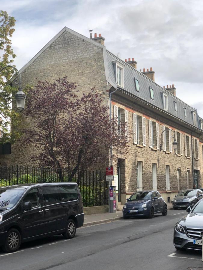 Centre Ville - Appartement 3 Chambres & Terrasse - La Cle Des Sacres رانس المظهر الخارجي الصورة