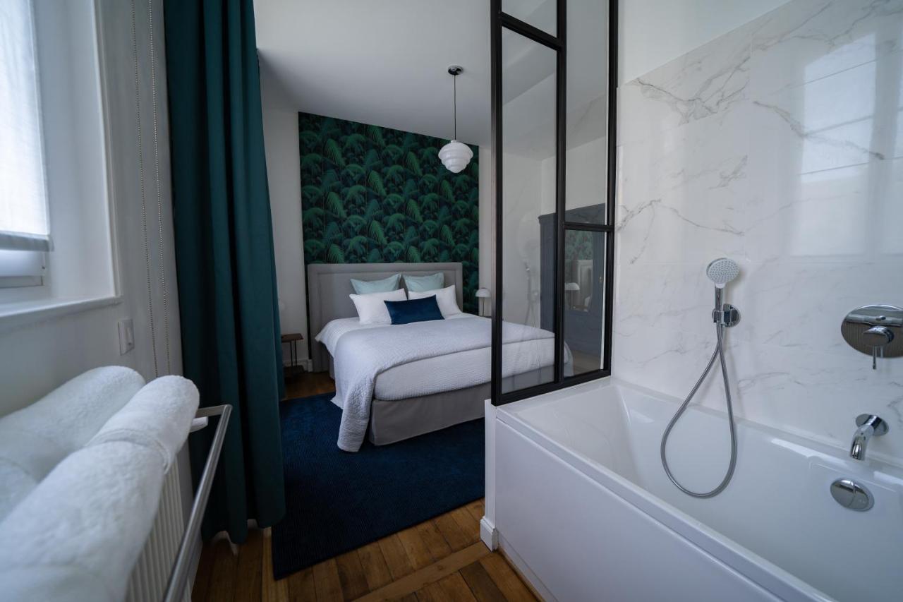 Centre Ville - Appartement 3 Chambres & Terrasse - La Cle Des Sacres رانس المظهر الخارجي الصورة